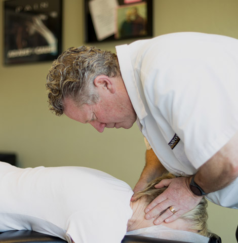 Dr. Gavin Carr provides chiropractic care in Palo Alto